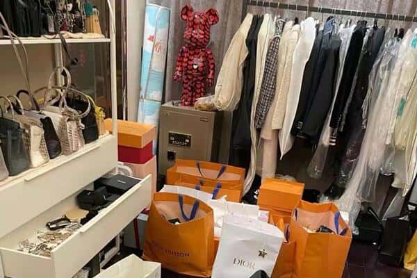 嘉陵区回收一线品牌衣服